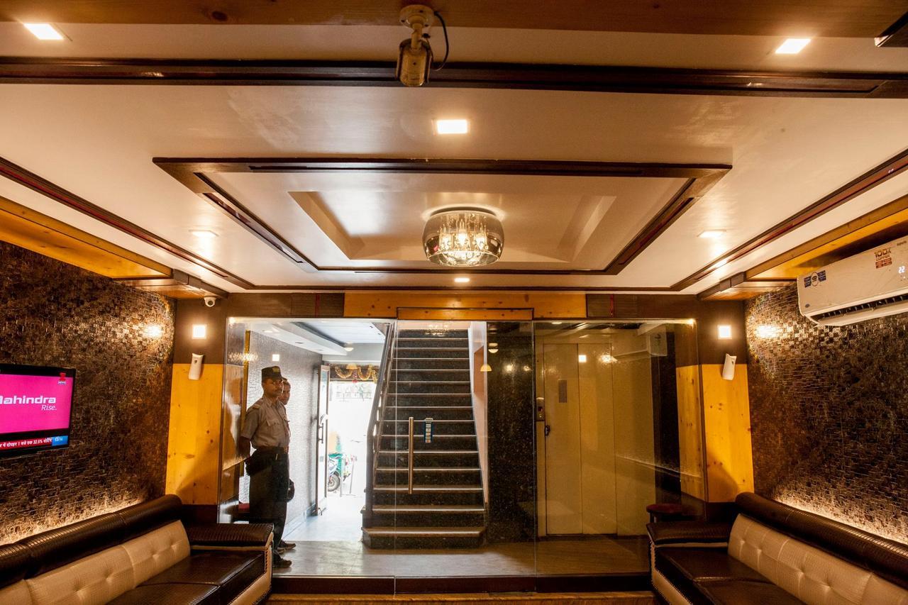 Hotel Welcome Palace Agartala Buitenkant foto